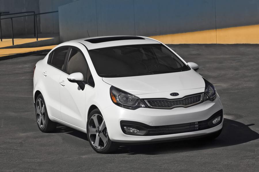  Kia Rio Sedan 2011 года  (US) (фото 19 из 22)